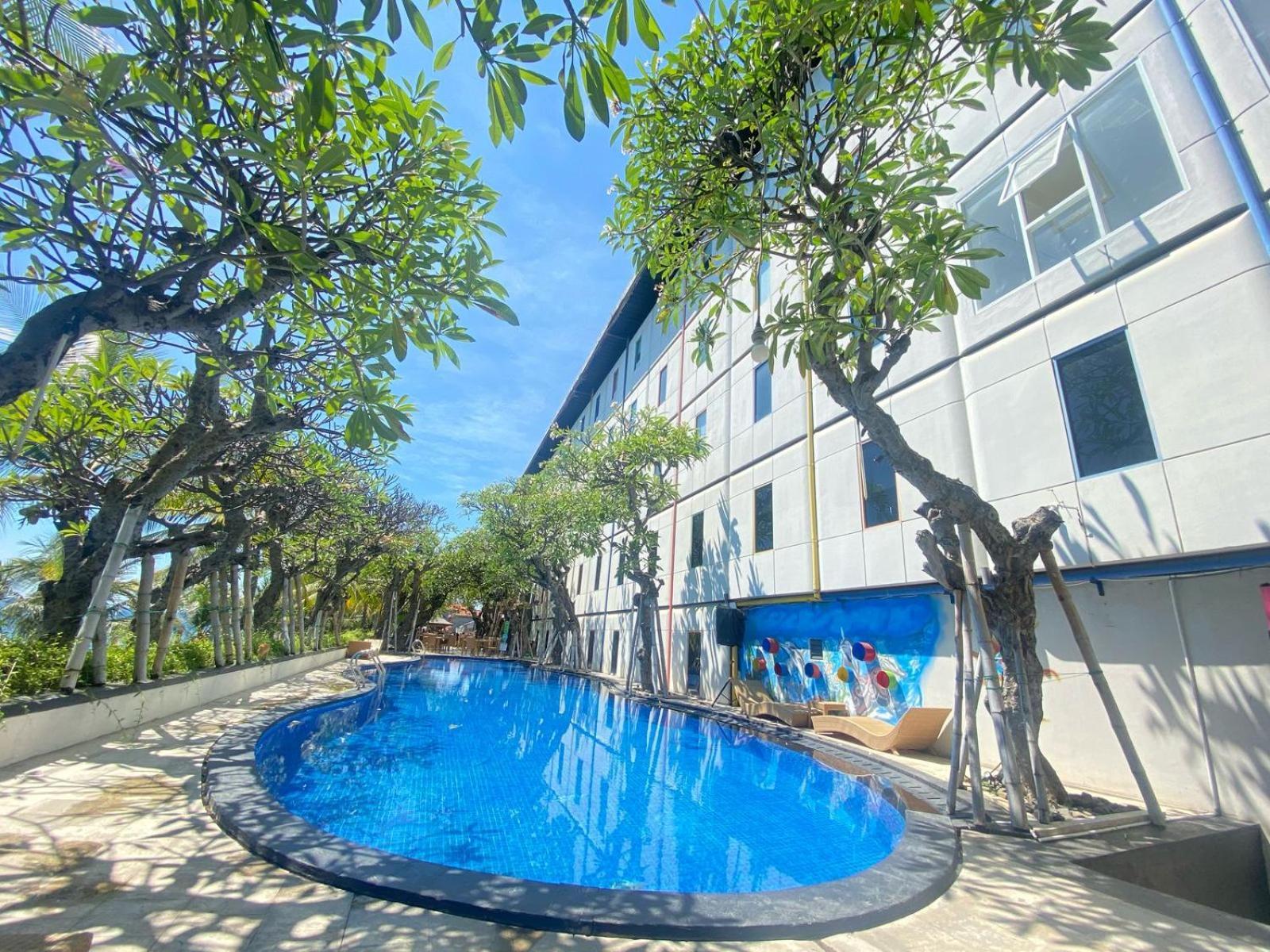 Singaraja Hotel - Chse Certified Exterior photo